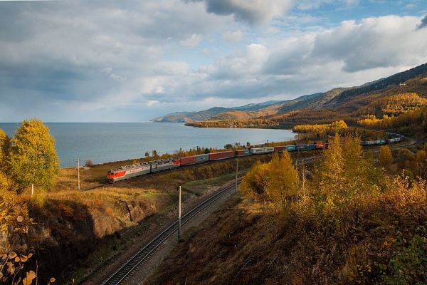 Отпуск под стук колес – самые необычные железные дороги мира
Отпуск под стук колес – самые необычные железные дороги мира