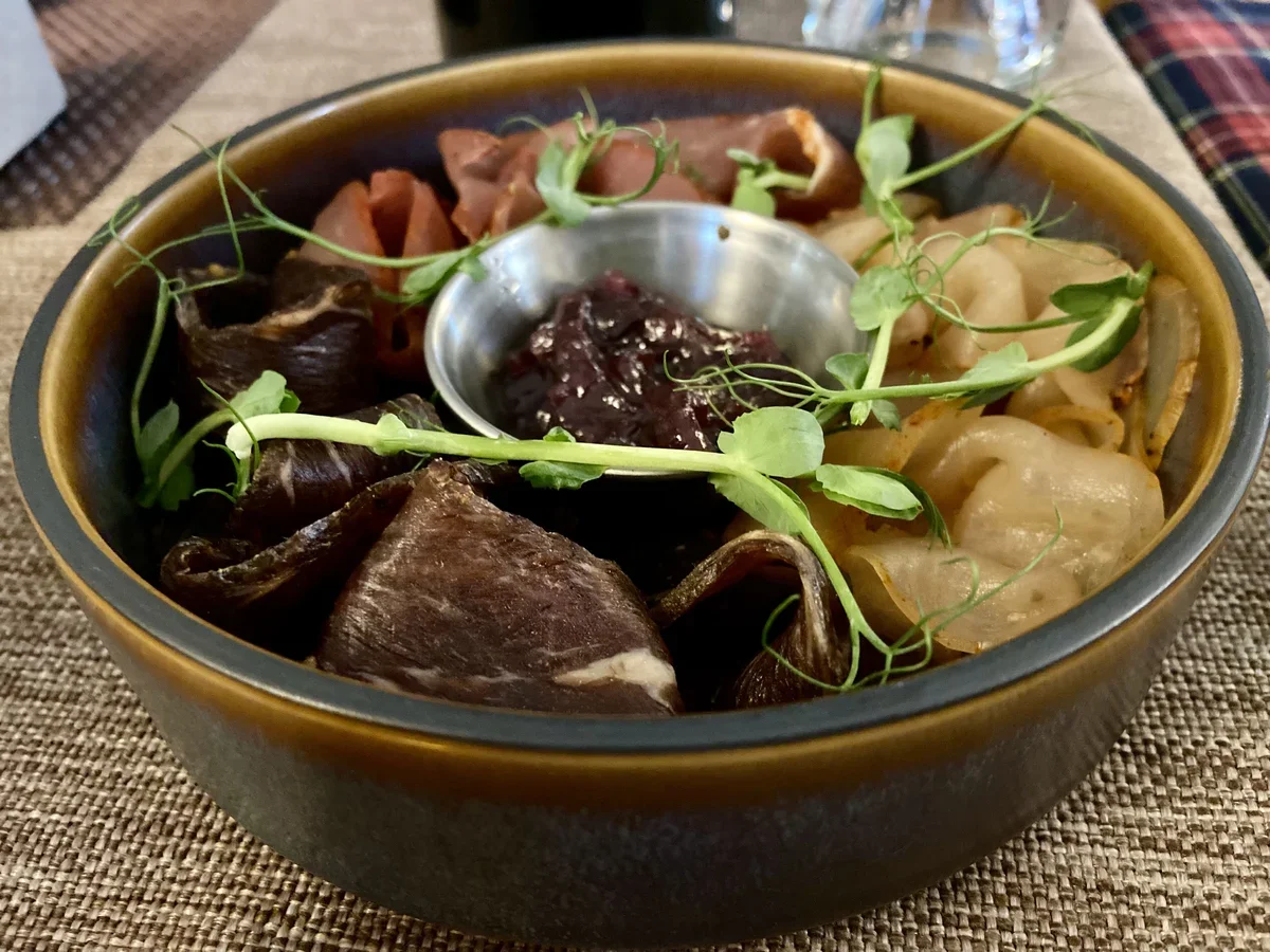 Красиво, интересно и вкусно. Что посмотреть и попробовать в Перми
Красиво, интересно и вкусно. Что посмотреть и попробовать в Перми